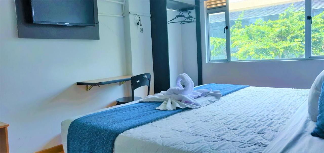 Hotel Blue Zafiro Bogota Bagian luar foto